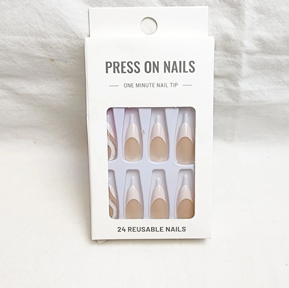 24 Pieces Fake Press On Nails